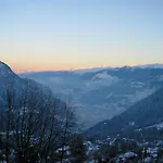 Chalet Falaises By Interhome
